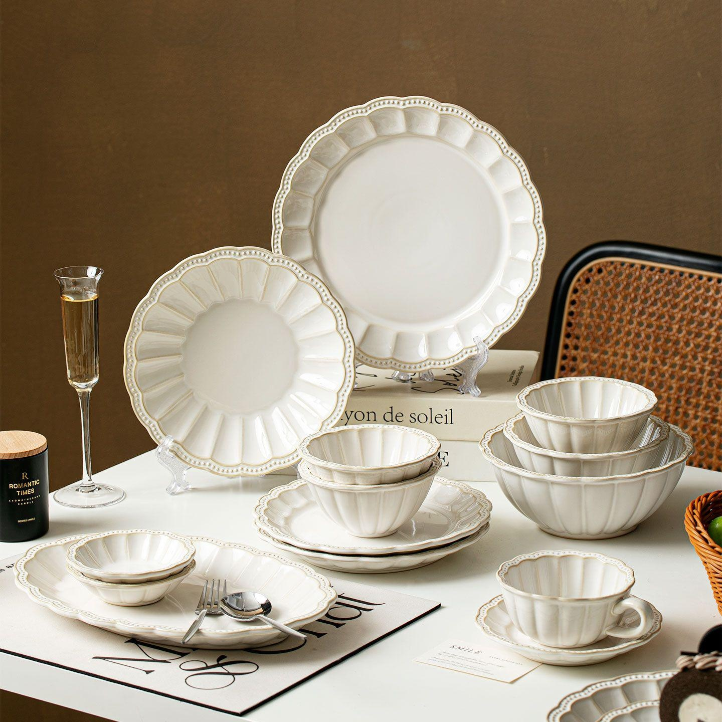 Glazed Transformation Porcelain Tableware - INFINITE TOMATO