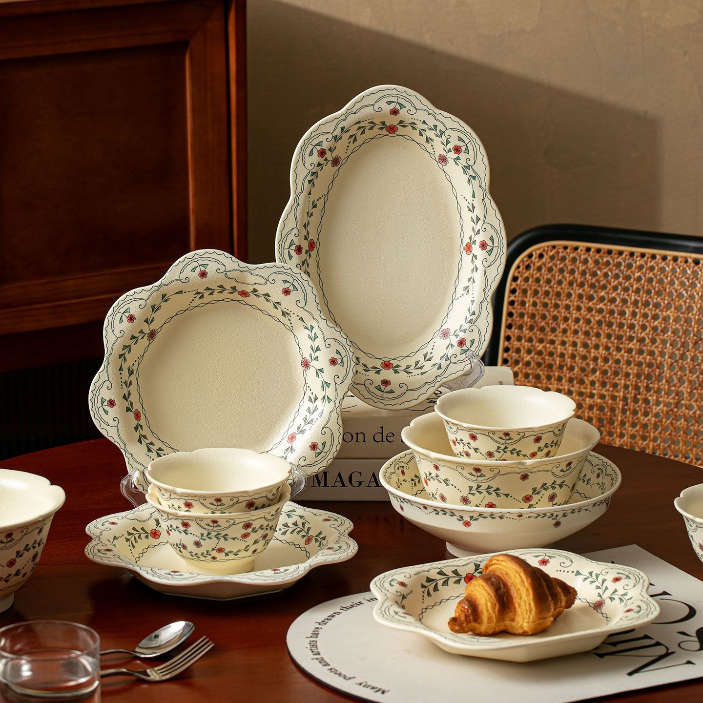 Under glazed Tableware - INFINITE TOMATO