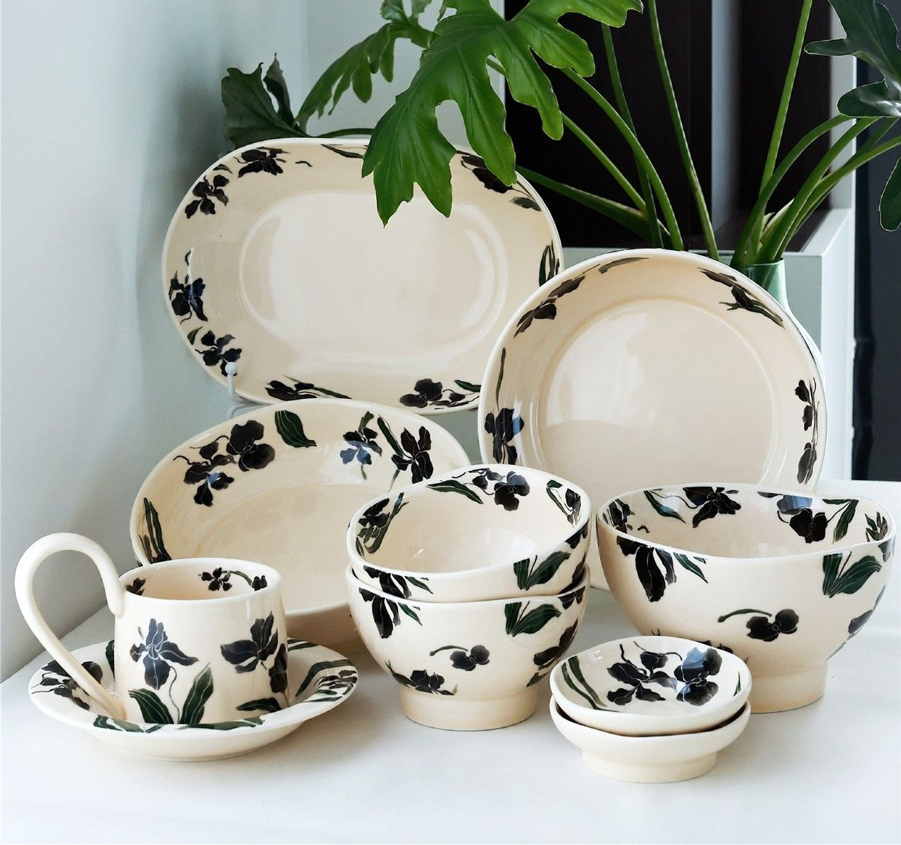 Under glazed Tableware - INFINITE TOMATO