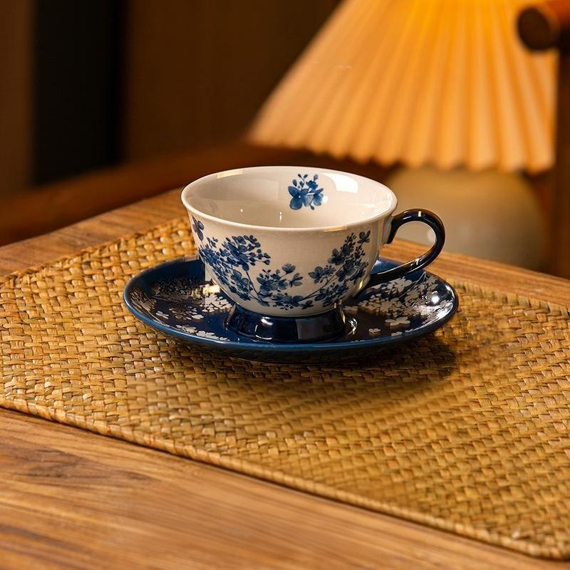 Juego de té de taza y platillo - Porcelana azul y blanca de Jingdezhen - INFINITE TOMATO