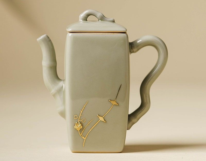 Teapot Tea Set - Longquan Blue and White Porcelain - INFINITE TOMATO