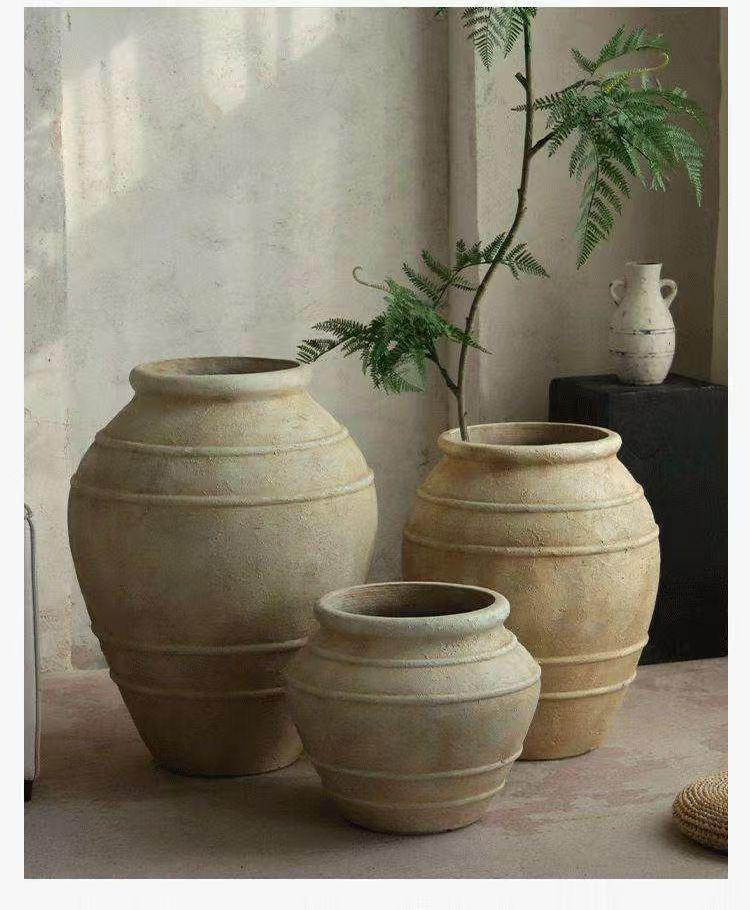 陶磁器の花瓶 - INFINITE TOMATO