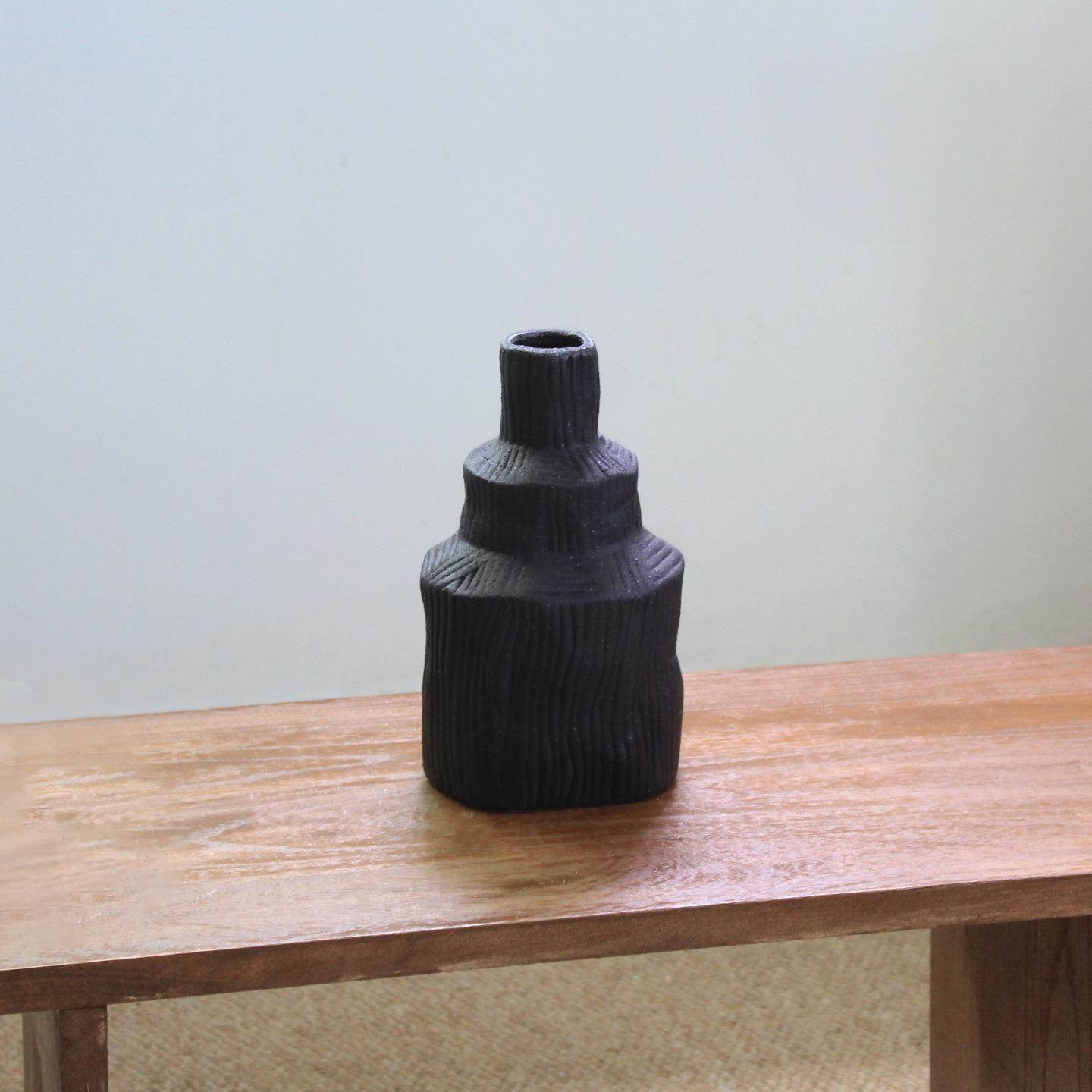 Ceramic Vase - INFINITE TOMATO