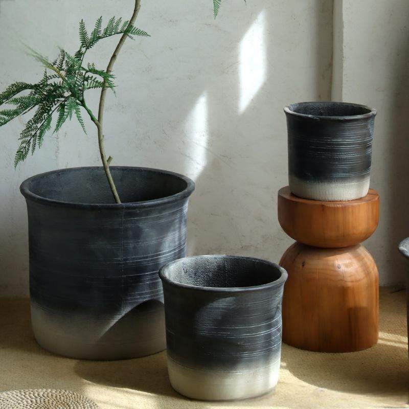 Ceramic Vase - INFINITE TOMATO