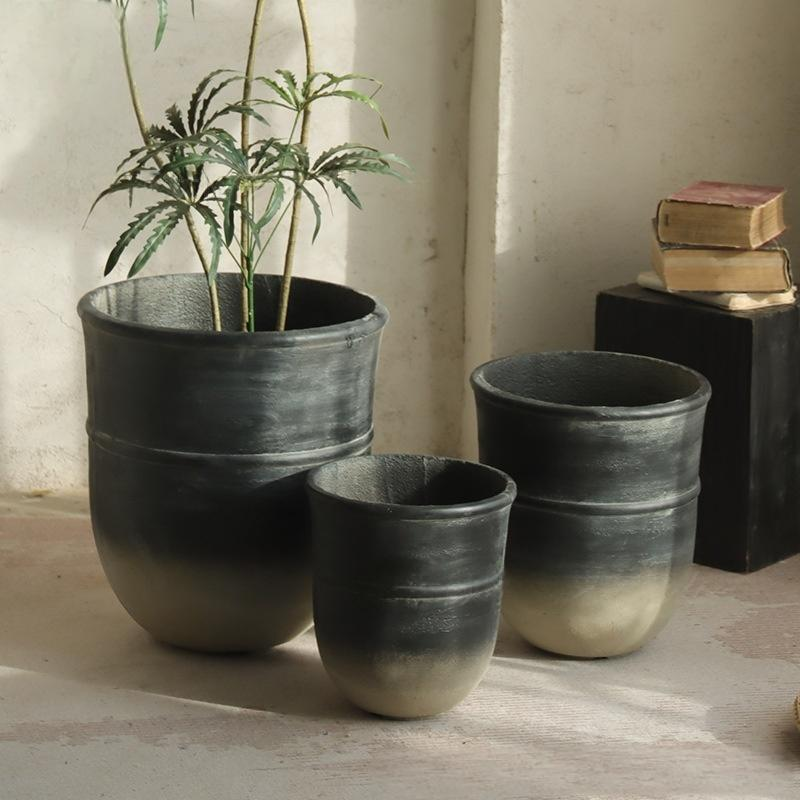 Ceramic Vase - INFINITE TOMATO