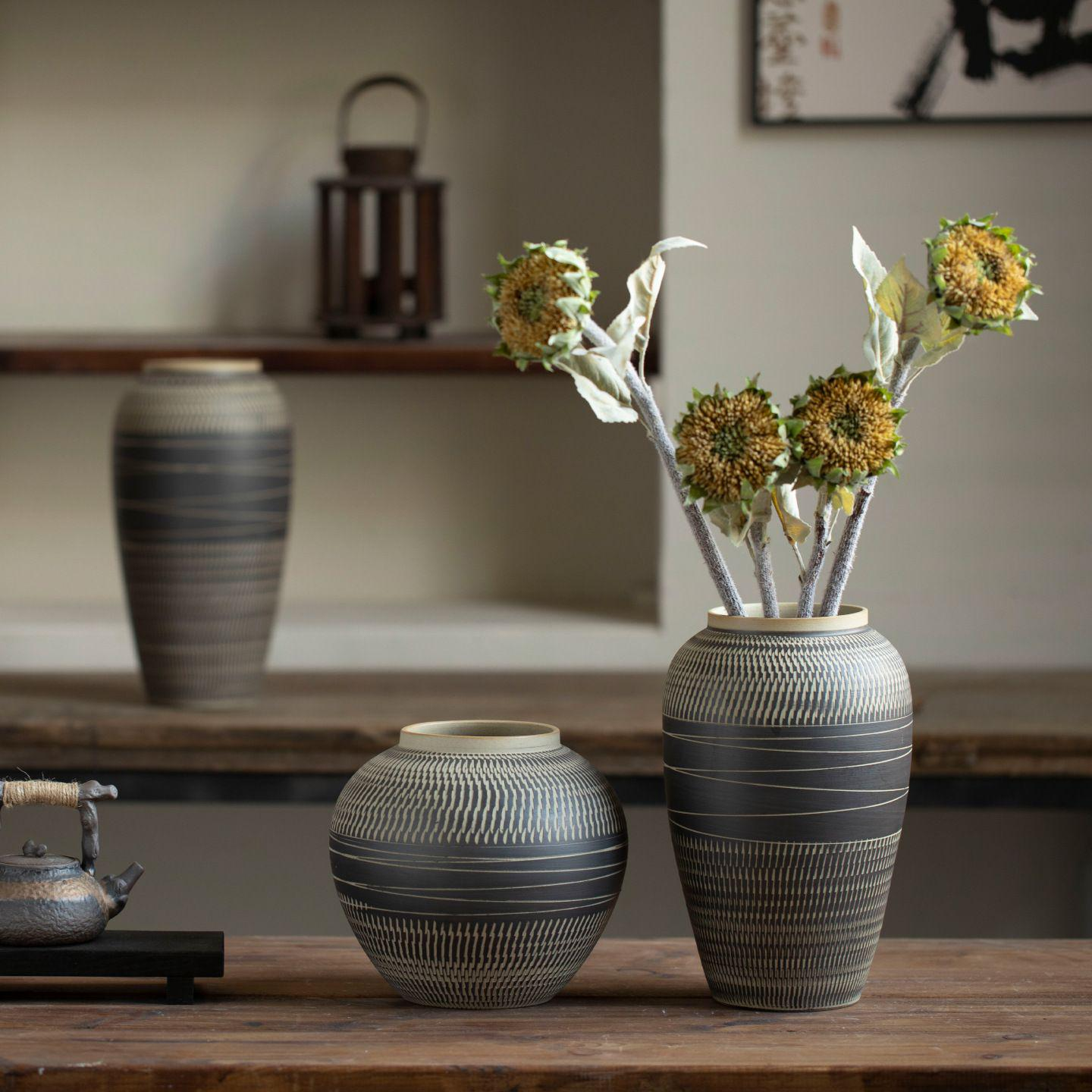 Ceramic Vase - INFINITE TOMATO