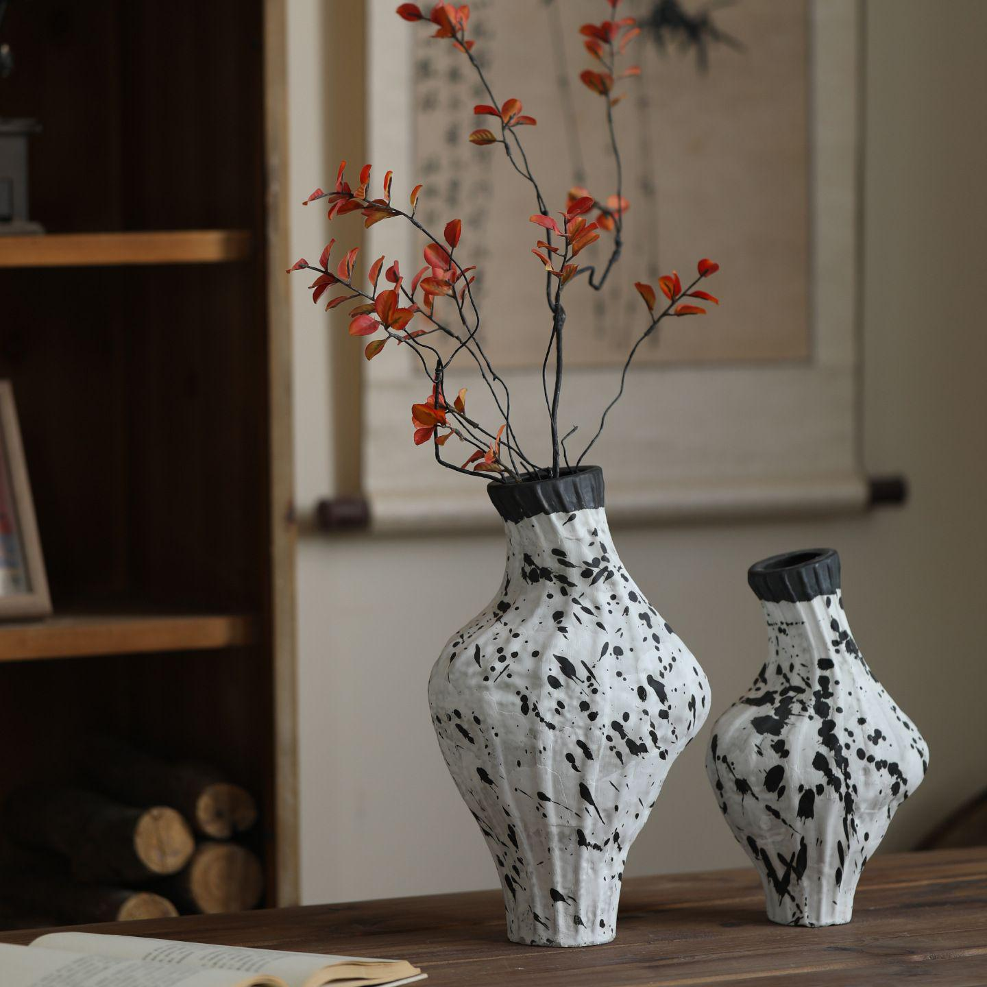 Ceramic Vase - INFINITE TOMATO